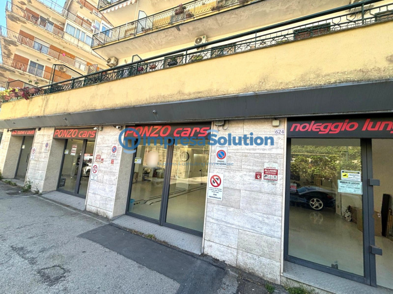 Napoli Affitto Negozio
