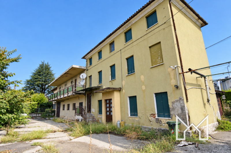 VENDITE Rustico e Casa a Rosà – foto 1