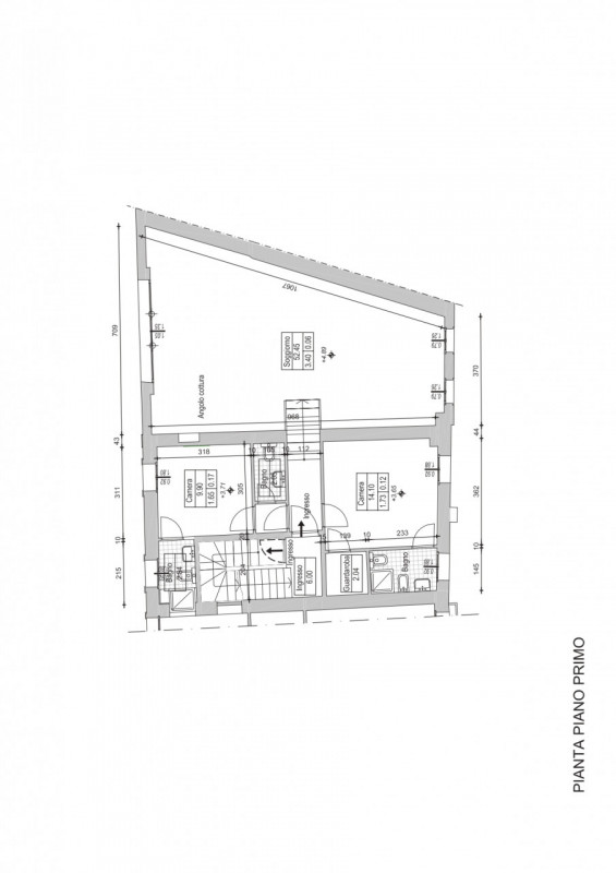 Proponiamo un lussuoso e luminoso appartamento in vendita, situato nel centro di Asolo. 

L'immob...
