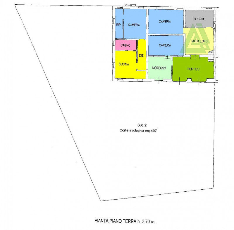 Vendesi rustico molto ampio, da ristrutturare. A parte si può acquistare un appezzamento di terre...