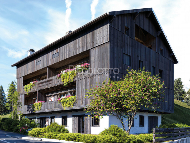 Rif. V4673 - Nel cuore di Zuel, a pochi minuti dal centro di Cortina d’Ampezzo, prende forma "The...