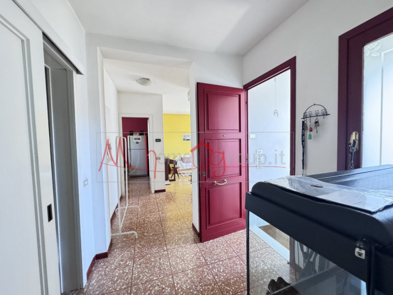 PADOVA ZONA PALTANA (Rif. A155P) - Proponiamo in vendita appartamento spazioso e luminoso, situat...