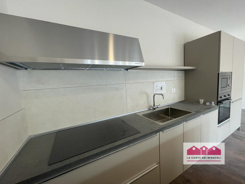 CAVAZZALE: IN UNA DELLE ZONE PIÙ RICERCATE DI CAVAZZALE, NEL COMUNE DI MONTICELLO CONTE OTTO, PRO...