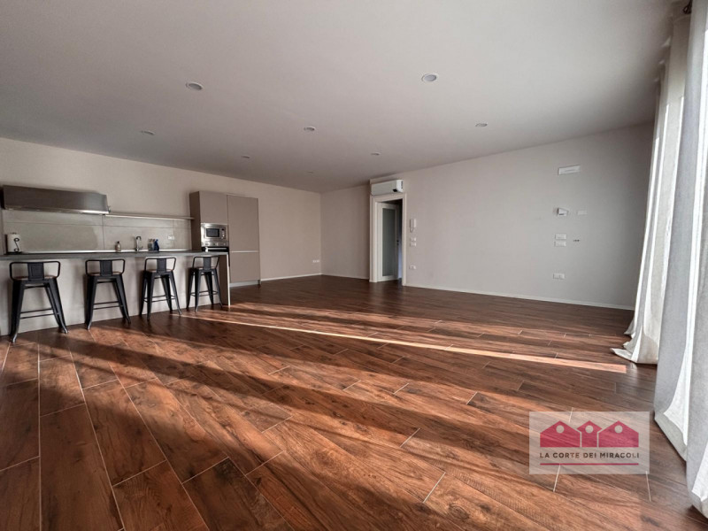 CAVAZZALE: IN UNA DELLE ZONE PIÙ RICERCATE DI CAVAZZALE, NEL COMUNE DI MONTICELLO CONTE OTTO, PRO...