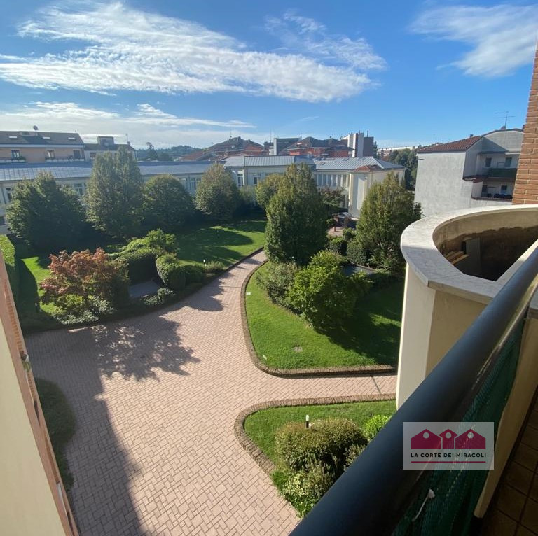 DISPONIBILE DA META' DICEMBRE - PORTA SANTA CROCE: PIANO TERZO, 100 MQ. DISPOSTI SU UNICO LIVELLO...