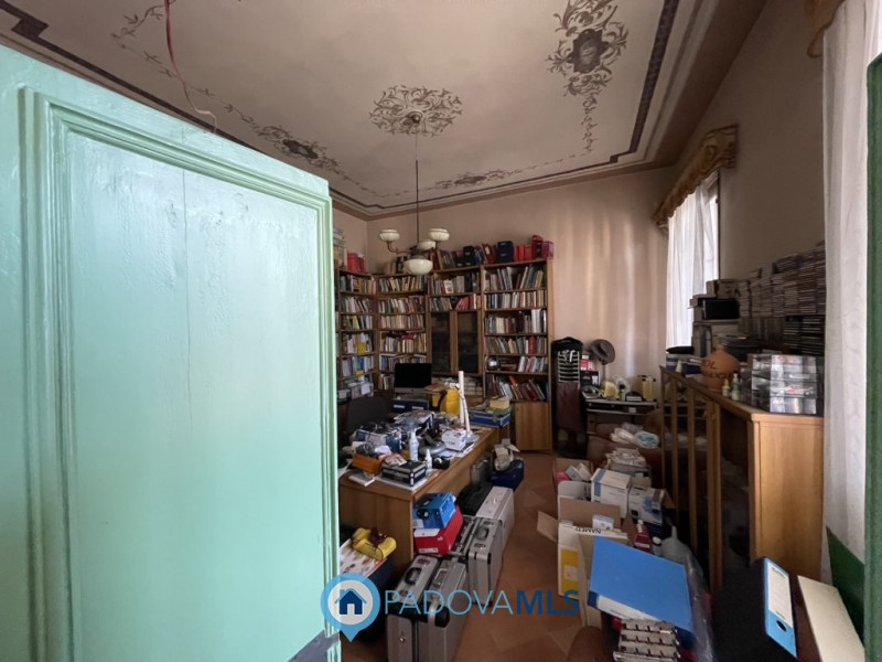 Immobile in esclusiva al Gruppo Padova MLS

CARTURA proponiamo in vendita una suggestiva unità im...