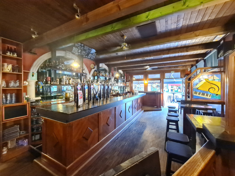 ATTIVITA' PRESENTE SUL MERCATO APONENSE DA OLTRE 20 ANNI
Siete alla ricerca di una attività molto...