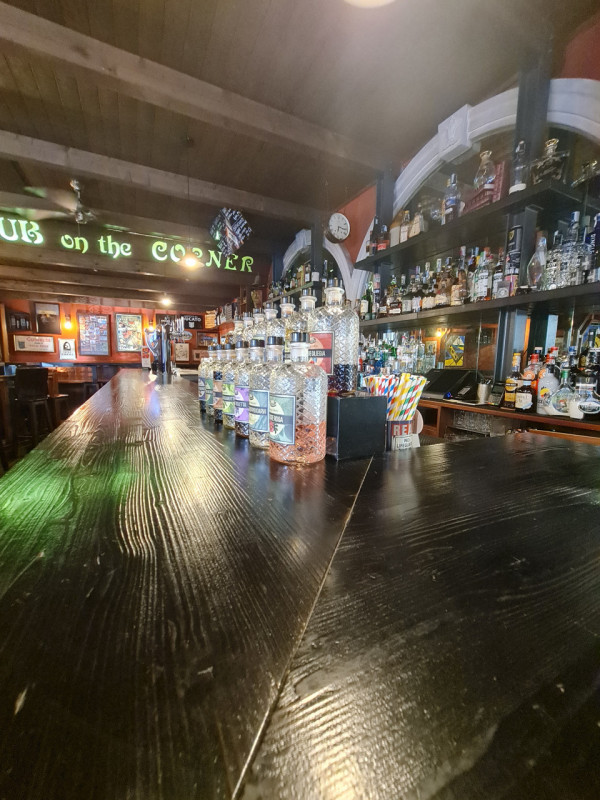 ATTIVITA' PRESENTE SUL MERCATO APONENSE DA OLTRE 20 ANNI
Siete alla ricerca di una attività molto...