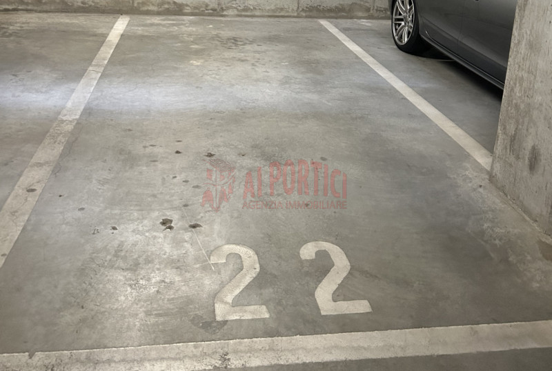 PIOVE DI SACCO centro storico – Disponibili 3 POSTI AUTO COPERTI siti in autorimessa al piano int...