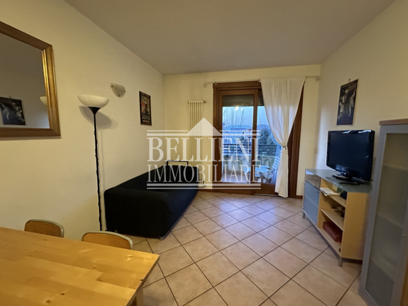 VIALE TRENTO: In bellissimo contesto residenziale di pregio con grande giardino condominiale, pro...