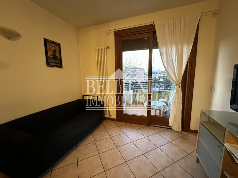 VIALE TRENTO: In bellissimo contesto residenziale di pregio con grande giardino condominiale, pro...