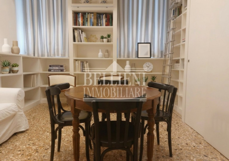 ZONA SANTI APOSTOLI - In elegante contesto residenziale, proponiamo splendido appartamento di 55 ...