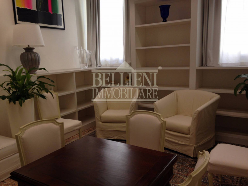 CENTRO STORICO - In contesto signorile, splendido appartamento di 55 mq posto al piano terra, com...