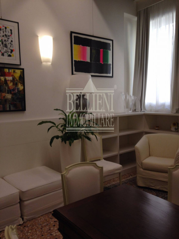 CENTRO STORICO - In contesto signorile, splendido appartamento di 55 mq posto al piano terra, com...