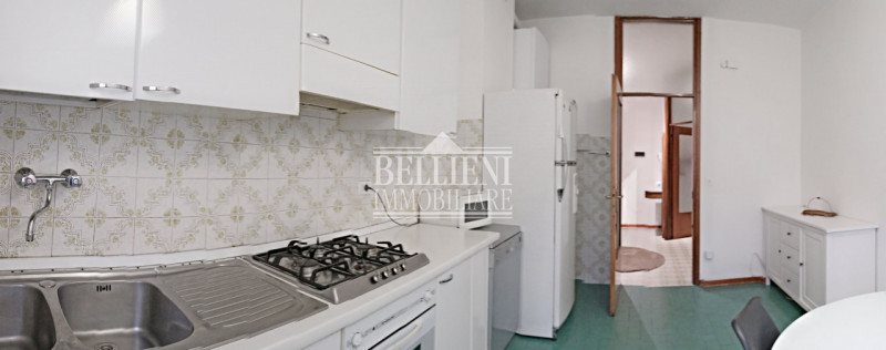 VILLAGGIO DEL SOLE - In contesto tranquillo e lontano dal traffico, proponiamo in locazione un am...