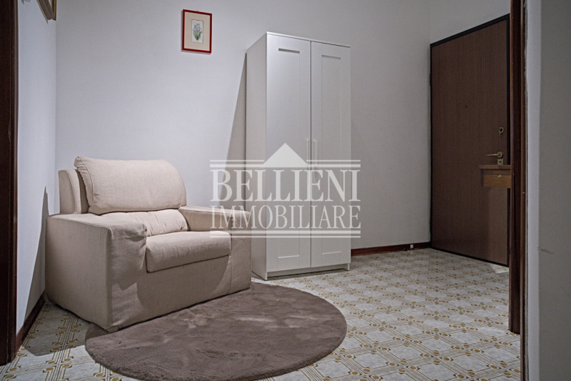 VILLAGGIO DEL SOLE - In contesto tranquillo e lontano dal traffico, proponiamo in locazione un am...