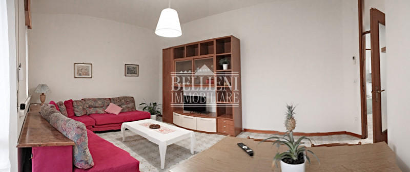 VILLAGGIO DEL SOLE - In contesto tranquillo e lontano dal traffico, proponiamo in locazione un am...