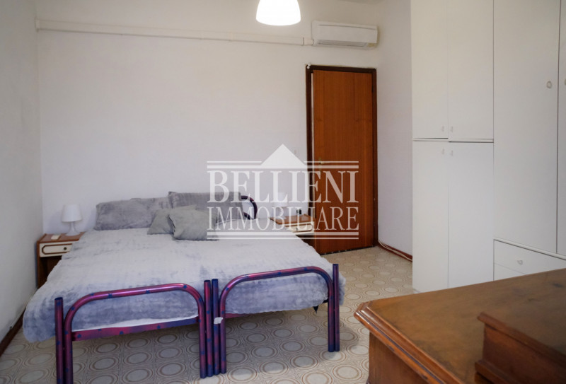 VILLAGGIO DEL SOLE - In contesto tranquillo e lontano dal traffico, proponiamo in locazione un am...