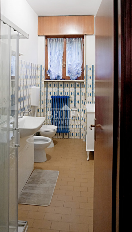 VILLAGGIO DEL SOLE - In contesto tranquillo e lontano dal traffico, proponiamo in locazione un am...