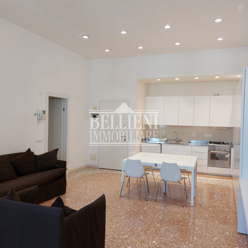 CENTRO STORICO: Nel cuore della città di Vicenza, in prestigioso palazzo del centro storico, sple...