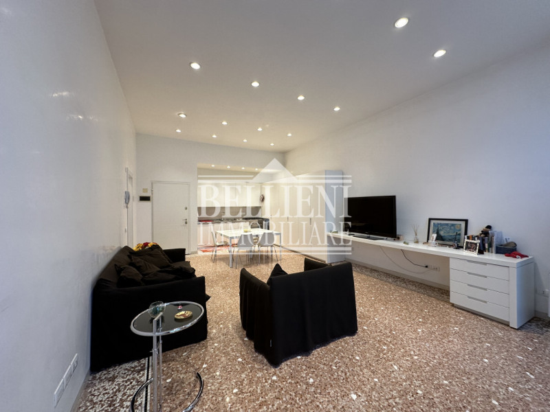 CENTRO STORICO: Nel cuore della città di Vicenza, in prestigioso palazzo del centro storico, sple...