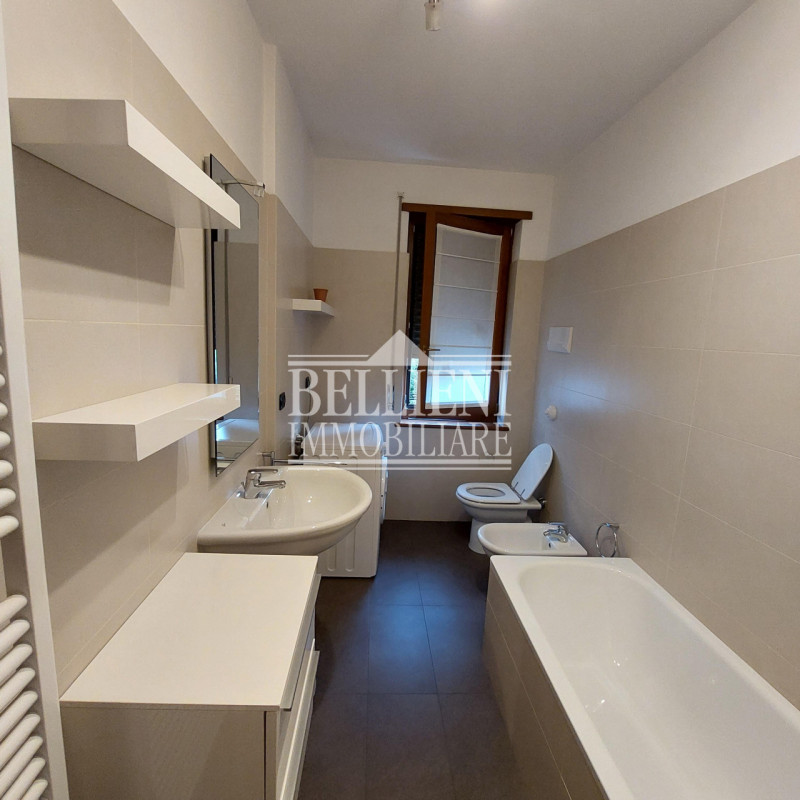 VIA BORGO CASALE - In condominio di recente costruzione e molto ben curato, proponiamo in locazio...