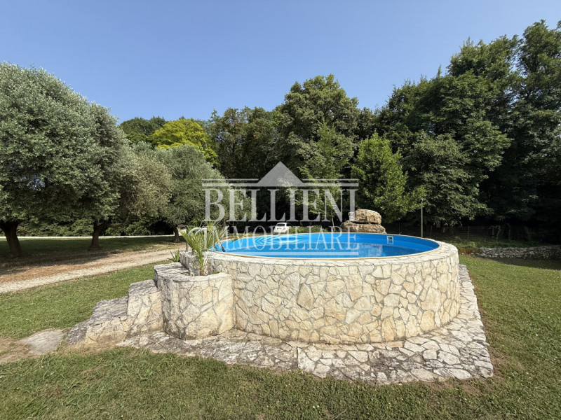 ARCUGNANO: Villa unifamiliare in stile rustico, elegante e completamente ristrutturata nel 2013 c...