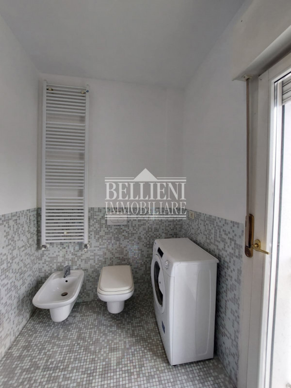 VIALE TRIESTE: in recente palazzina e con affaccio sul verde, proponiamo in locazione un curato a...