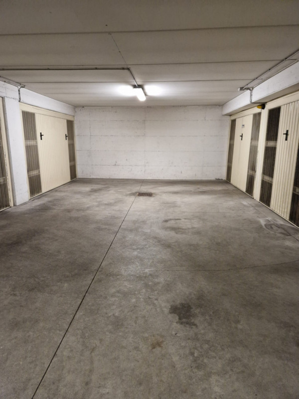 CORSO PADOVA - Alla fine di Corso Padova e vicino alla zona di Sant'Andrea disponiamo di un garag...