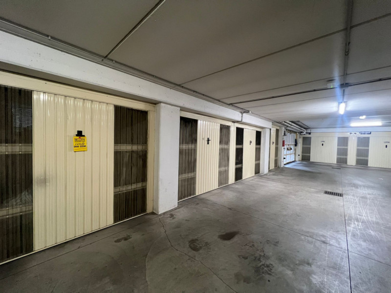 CORSO PADOVA - Alla fine di Corso Padova e vicino alla zona di Sant'Andrea disponiamo di un garag...