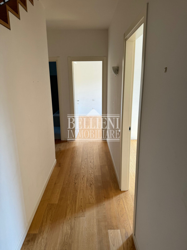 CENTRO STORICO: In splendido palazzo storico in posizione centralissima, splendido attico complet...