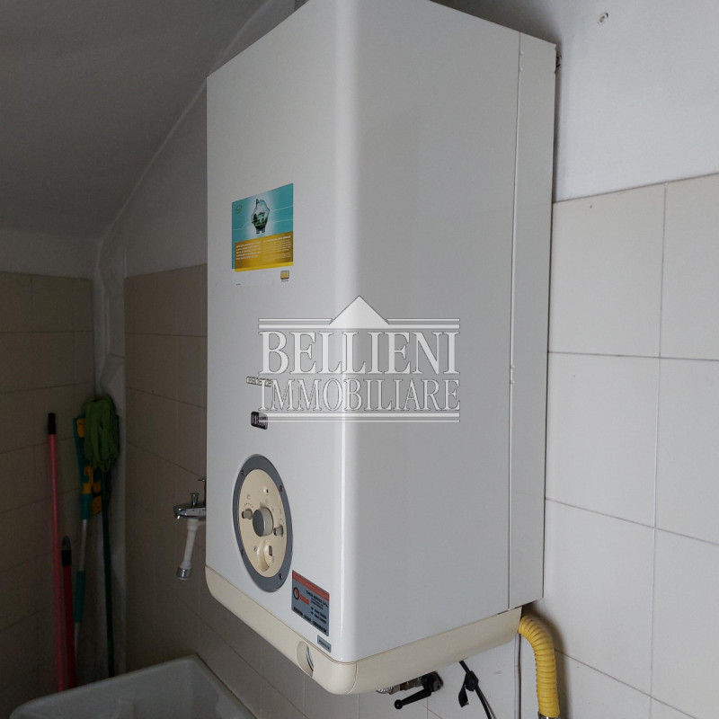 ZONA FERROVIERI: In curato condominio di solo tre unità abitative, proponiamo in locazione un amp...