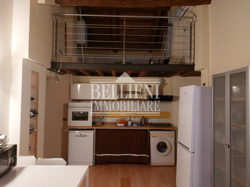 OSPEDALETTO - In villa settecentesca, immersa nel verde, proponiamo spazioso mini appartamento ar...