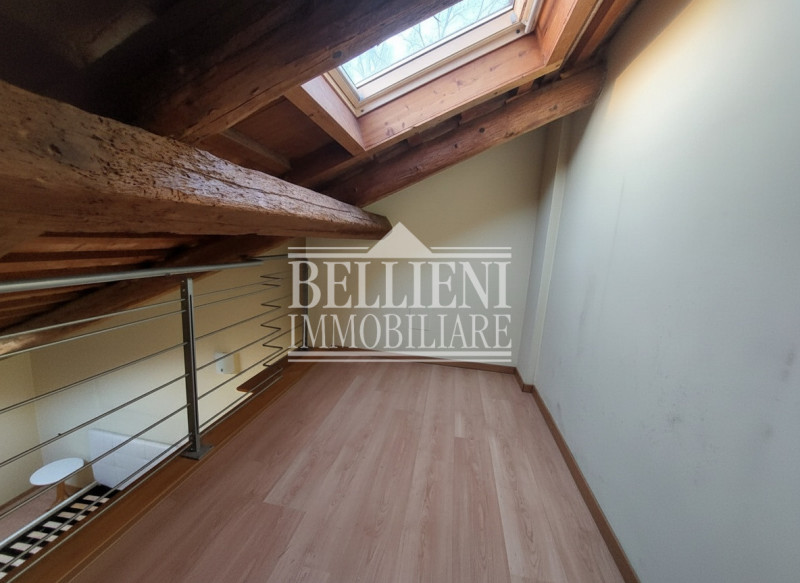 OSPEDALETTO - In villa settecentesca, immersa nel verde, proponiamo spazioso mini appartamento ar...