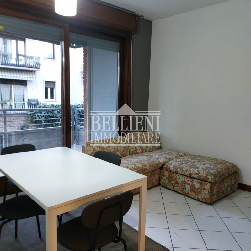 VIALE MARGHERITA: in recente contesto proponiamo un mini appartamento appena ristrutturato sito a...