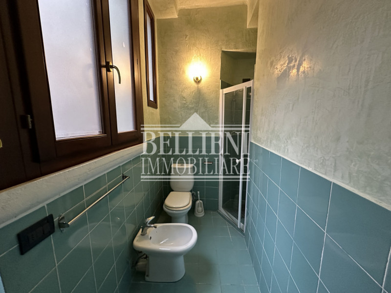 PIAZZA DEI SIGNORI: in pieno Centro Storico, proponiamo in locazione un appartamento con due came...