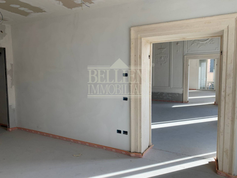 CENTRO STORICO- L'antico ed elegante Palazzo Bonin Schiavetto è situato nel cuore di Vicenza, all...