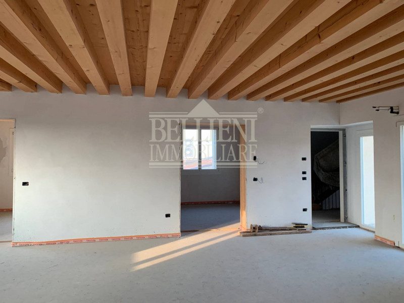 CENTRO STORICO- L'antico ed elegante Palazzo Bonin Schiavetto è situato nel cuore di Vicenza, ad ...