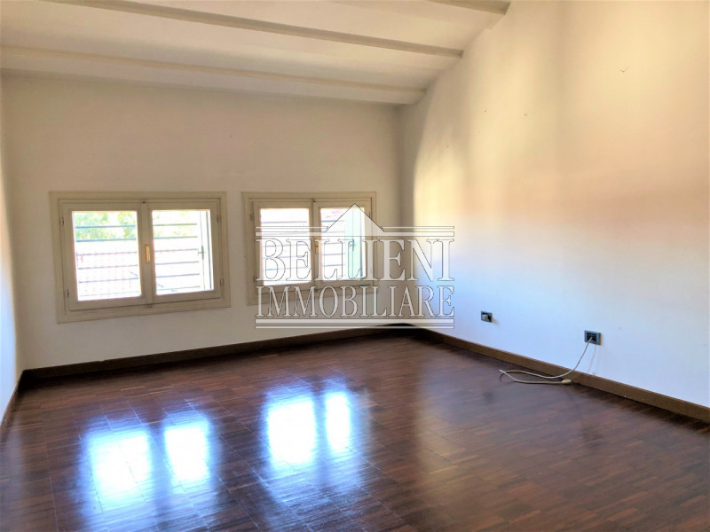 CENTRO STORICO - Nel cuore della città di Vicenza a due passi da Corso Andrea Palladio , disponia...