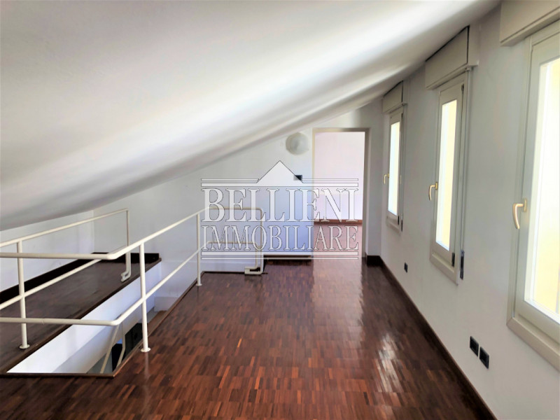CENTRO STORICO - Nel cuore della città di Vicenza a due passi da Corso Andrea Palladio , disponia...