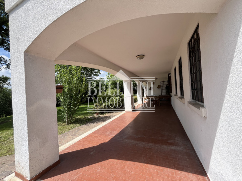 CREAZZO: in posizione panoramica, semi collinare, VILLA singola di mq 450 coperti, con ampio giar...