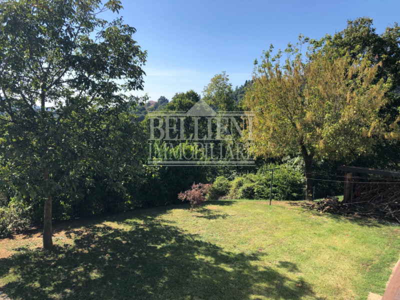 CREAZZO: in posizione panoramica, semi collinare, VILLA singola di mq 450 coperti, con ampio giar...