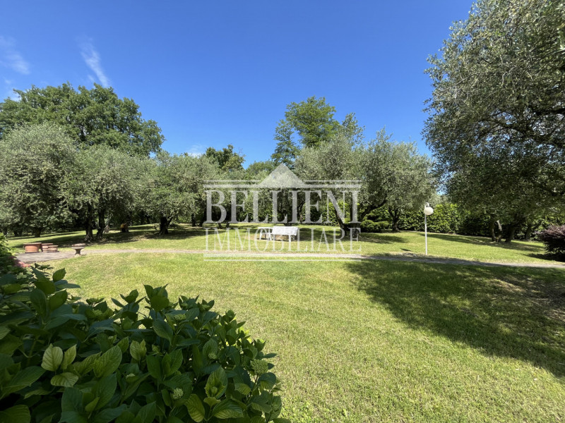 CREAZZO: in posizione panoramica, semi collinare, VILLA singola di mq 450 coperti, con ampio giar...