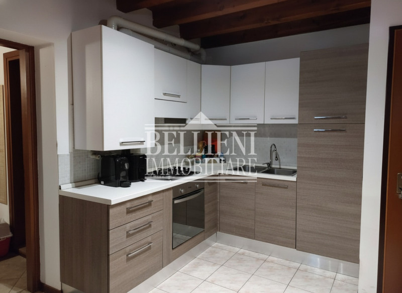 VIALE TRIESTE: In zona ben servita e comoda ai servizi, disponiamo di un accogliente bicamere al ...