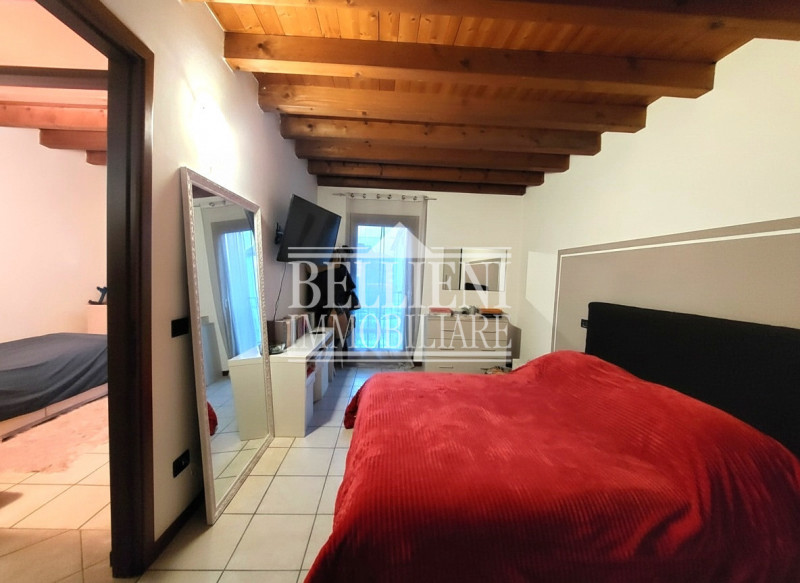 VIALE TRIESTE: In zona ben servita e comoda ai servizi, disponiamo di un accogliente bicamere al ...