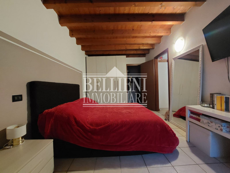 VIALE TRIESTE: In zona ben servita e comoda ai servizi, disponiamo di un accogliente bicamere al ...