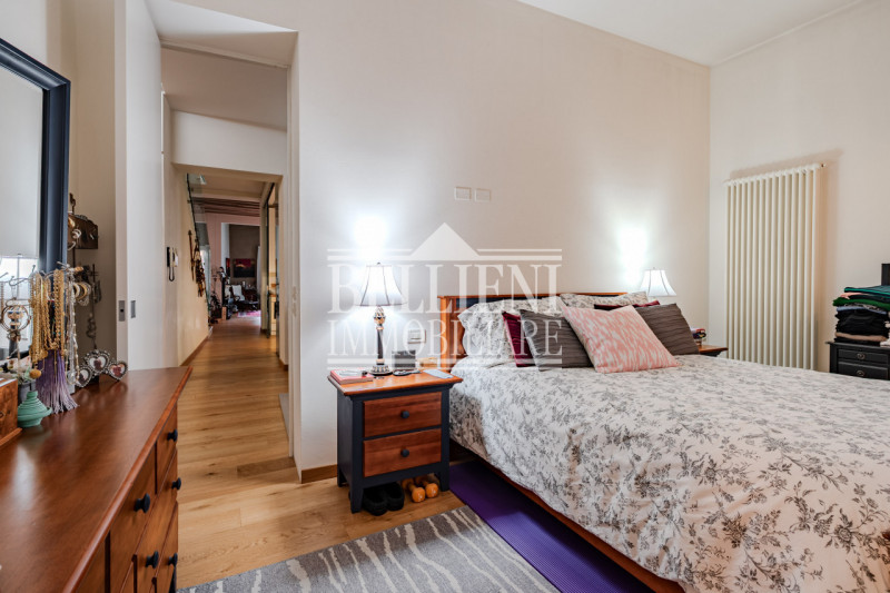 CENTRO STORICO in posizione centrale palazzetto terra cielo della fine del 1800 ristrutturato nel...