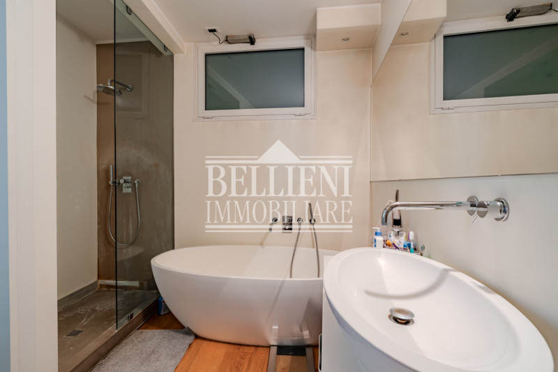 CENTRO STORICO in posizione centrale palazzetto terra cielo della fine del 1800 ristrutturato nel...