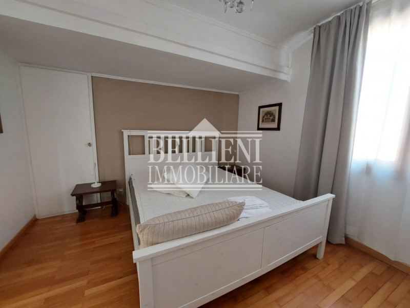 CENTRO STORICO - Prestigioso appartamento all’ultimo piano di un palazzo monumentale, recentement...