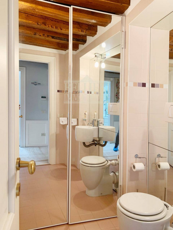 CENTRO STORICO: nel cuore di Vicenza a cento metri dalla Basilica Palladiana in prestigioso palaz...